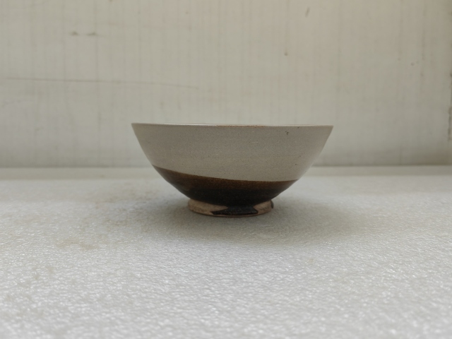 古玩陶瓷磁州窯碗拍賣,當前價格680元
