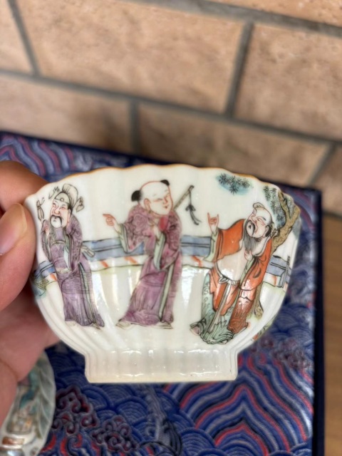 古玩陶瓷清 咸豐八仙圖人物紋粉彩蓋碗拍賣，當前價格22000元