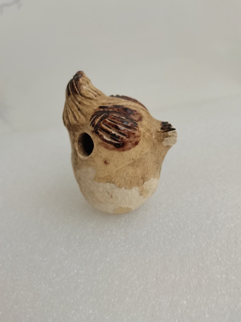 古玩陶瓷唐代·青釉褐彩鳥形塤真品鑒賞圖
