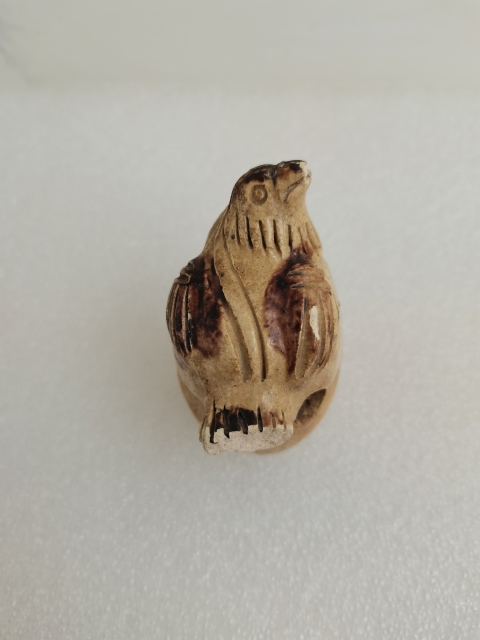 古玩陶瓷唐代·青釉褐彩鳥形塤真品鑒賞圖