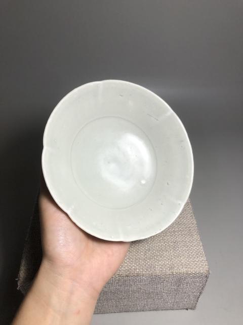古玩陶瓷北宋,影青釉花口洗拍賣,當前價格2400元