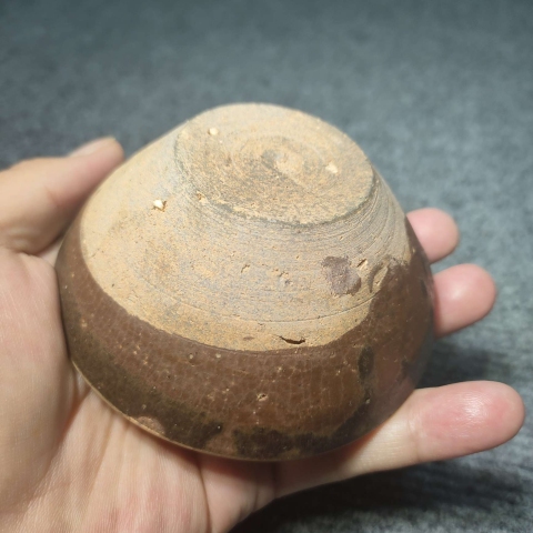 古玩陶瓷贛州窯褐釉白覆輪茶盞拍賣，當(dāng)前價(jià)格4600元
