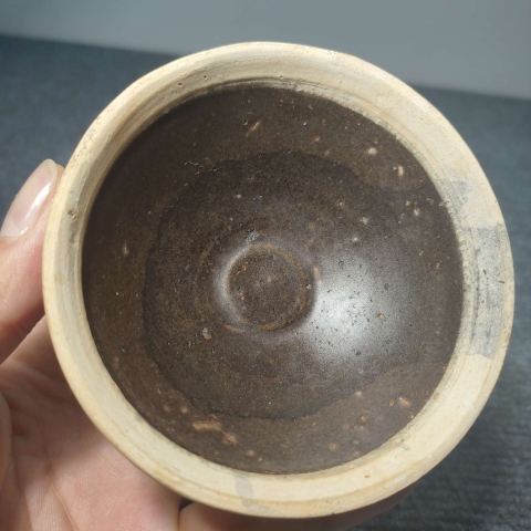 古玩陶瓷贛州窯褐釉白覆輪茶盞拍賣，當(dāng)前價(jià)格4600元