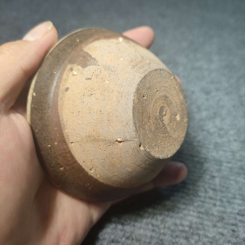 古玩陶瓷贛州窯褐釉白覆輪茶盞拍賣，當(dāng)前價(jià)格4600元