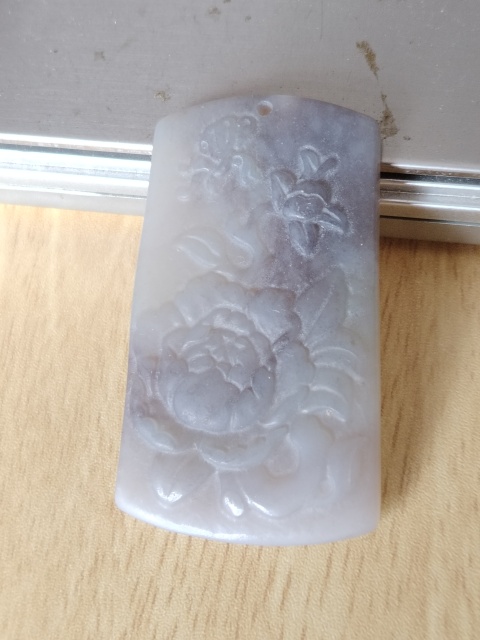 古玩玉器和田玉雕“花卉紋牌”拍賣,當前價格88元