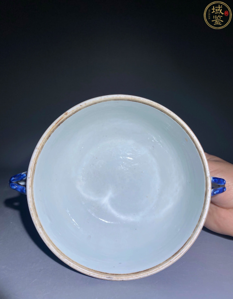 古玩陶瓷（優(yōu)品）晚清·青花皮球花紋雙耳缸拍賣，當(dāng)前價(jià)格0元