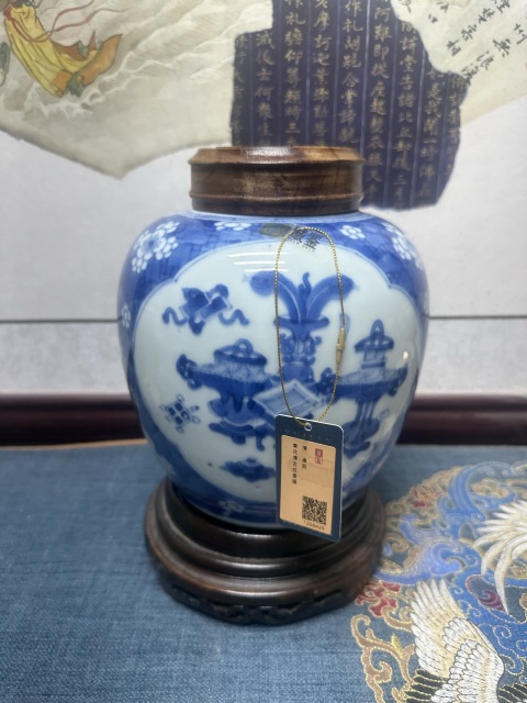 古玩陶瓷清康熙青花留白梅紋開光博古圖蓋罐 已走保真拍賣，當前價格12600元