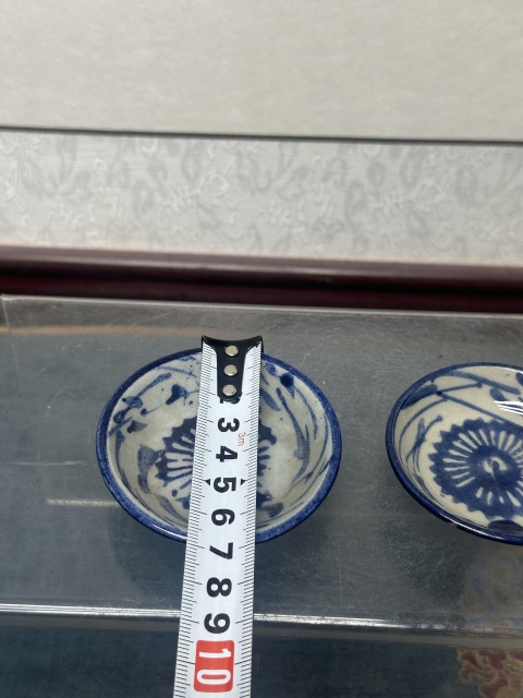 古玩陶瓷花卉紋青花碟拍賣(mài),當(dāng)前價(jià)格0元