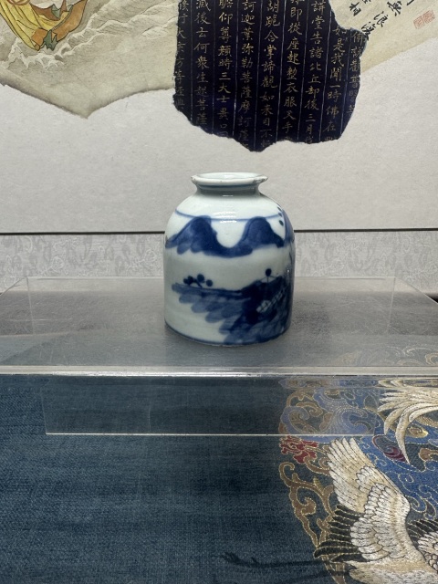 古玩陶瓷清中期精品山水紋青花水盂拍賣，當前價格1690元