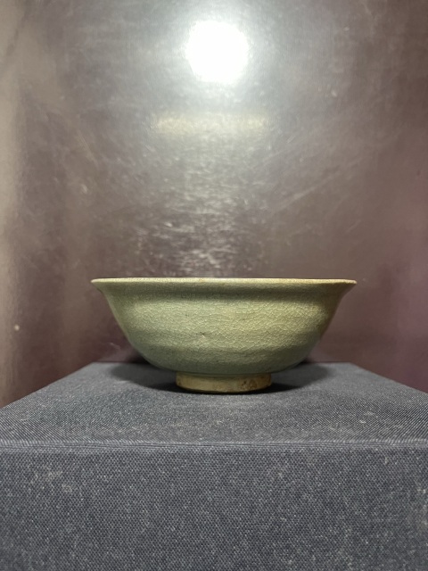 古玩陶瓷元龍泉青瓷撇口碗拍賣,當前價格5500元