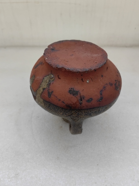 古玩陶瓷茶葉末釉執(zhí)壺拍賣,當(dāng)前價(jià)格680元