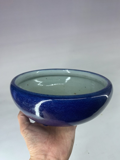 古玩陶瓷清中·霽藍釉三足爐拍賣,當前價格1000元