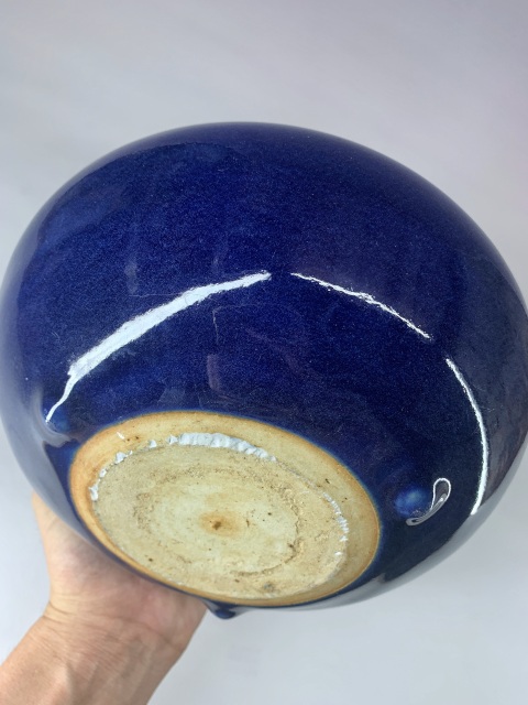 古玩陶瓷清中·霽藍釉三足爐拍賣,當前價格1000元