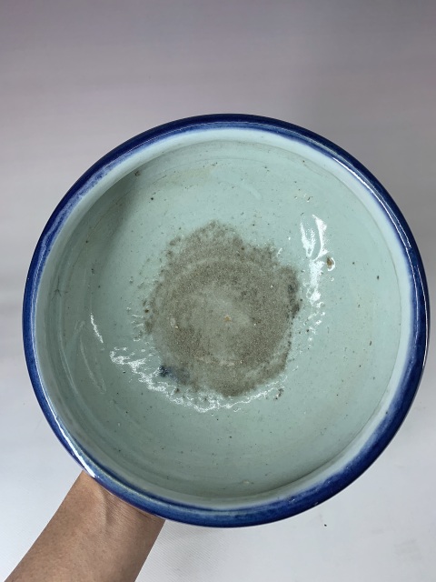 古玩陶瓷清中·霽藍釉三足爐拍賣,當前價格1000元