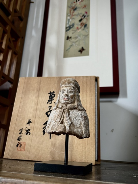 古玩陶瓷南北朝人物風帽俑拍賣，當前價格1280元