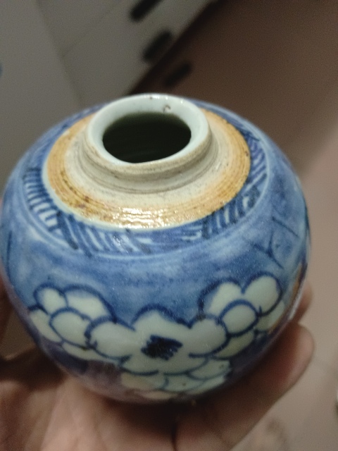 古玩陶瓷青花冰梅圖蓋罐拍賣,當(dāng)前價格3500元