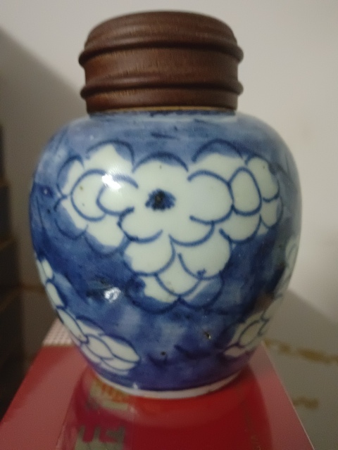 古玩陶瓷青花冰梅圖蓋罐拍賣,當(dāng)前價格3500元