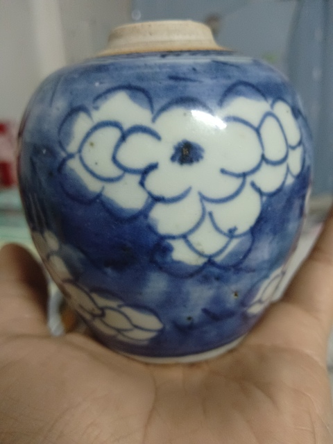 古玩陶瓷青花冰梅圖蓋罐拍賣,當(dāng)前價格3500元