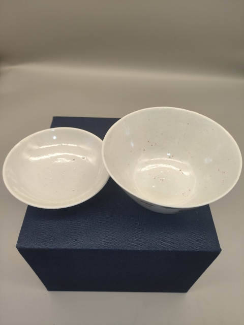 古玩陶瓷清晚期,粉彩折枝四季花卉紋蓋碗拍賣,當前價格650元