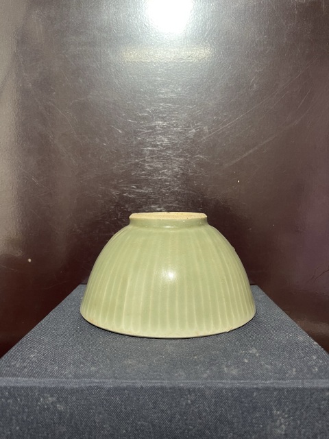 古玩陶瓷元龍泉刻仰蓮碗拍賣，當前價格5500元