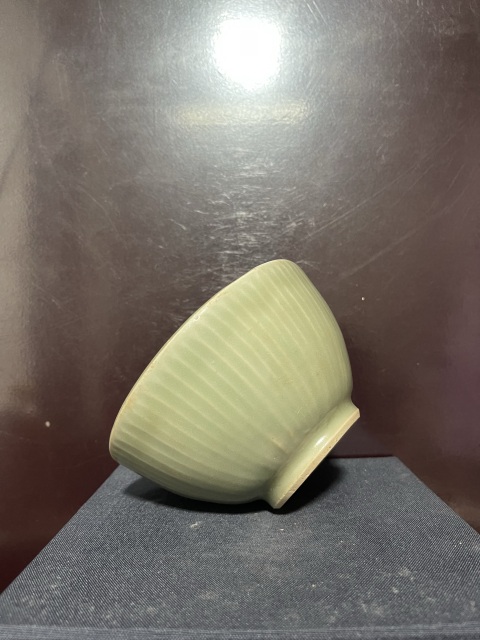 古玩陶瓷元龍泉刻仰蓮碗拍賣，當前價格5500元