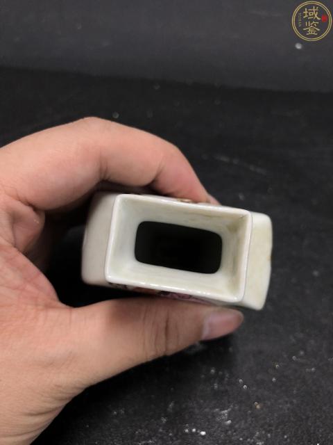 古玩陶瓷一把抓頂級細(xì)路粉彩八駿圖瓶拍賣,當(dāng)前價格3500元