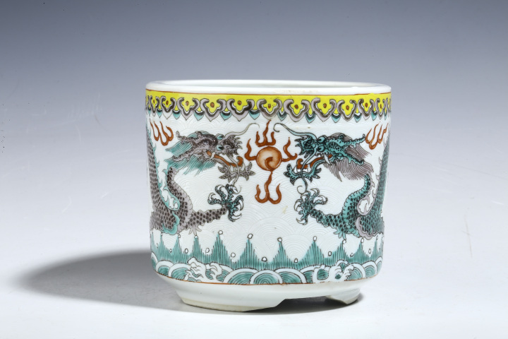 古玩陶瓷清末民初·粉彩雙龍戲珠紋筒式爐拍賣，當前價格6800元