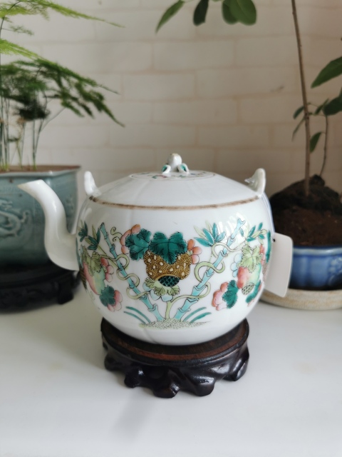 古玩陶瓷粉彩一品富貴紋茶壺拍賣，當前價格2600元