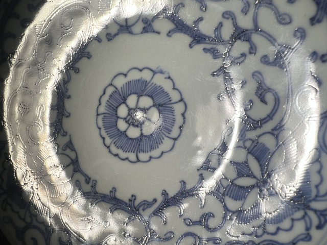 古玩陶瓷清 嘉慶 青花淡描月華牡丹纏枝紋盤拍賣,當前價格780元