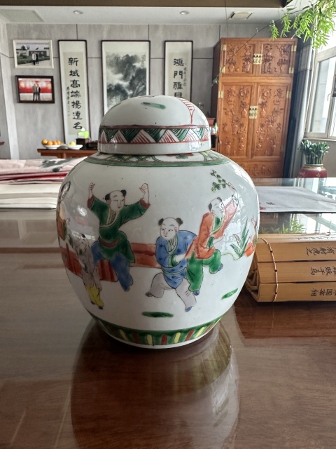 古玩陶瓷五彩嬰戲圖蓋罐拍賣，當(dāng)前價(jià)格4580元