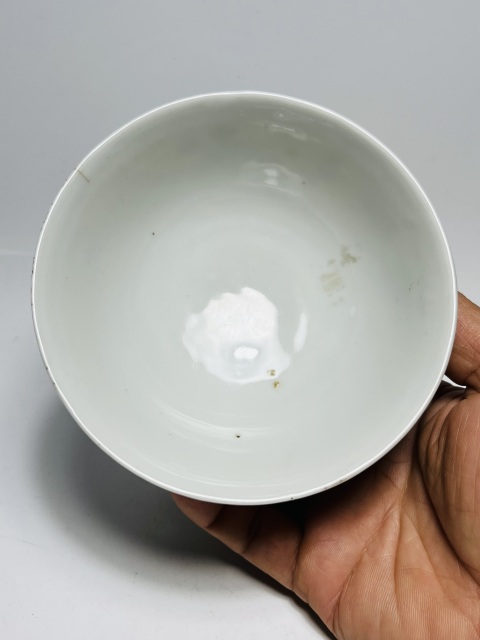 古玩陶瓷(官窯制品)精品收藏級青花花卉紋碗拍賣,當前價格8888元