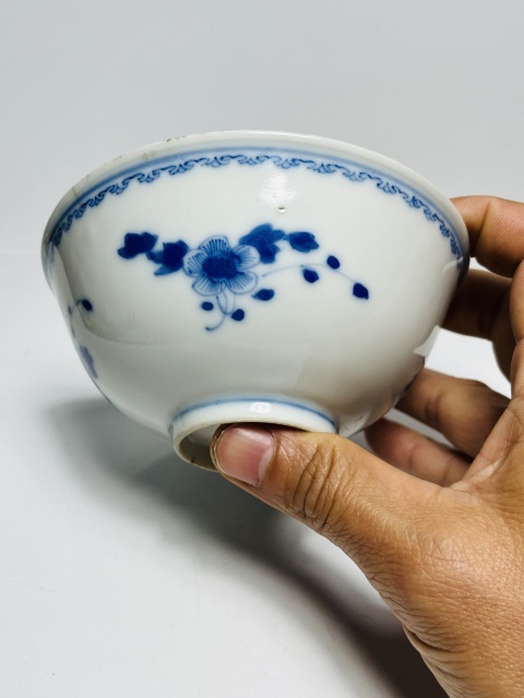 古玩陶瓷(官窯制品)精品收藏級青花花卉紋碗拍賣,當前價格8888元
