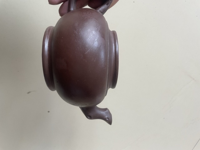 古玩陶瓷紫砂堆梅花茶壺拍賣,當前價格380元