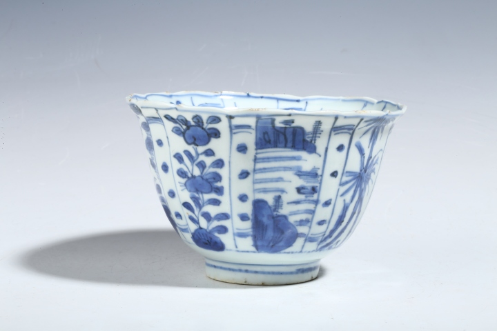 古玩陶瓷明代青花花鳥紋深腹碗（有保真卡）拍賣，當前價格3680元