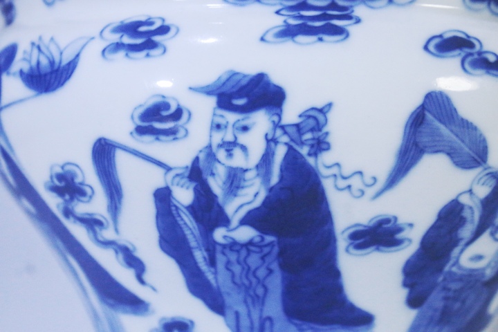 古玩陶瓷晚清·青花八仙人物馬蹄尊拍賣，當(dāng)前價(jià)格5500元