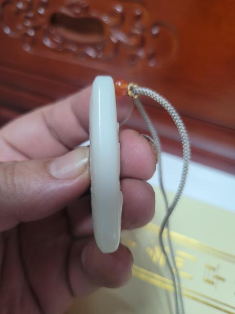 古玩玉器蘇工和田玉羊脂白玉雕“山水牌”拍賣，當前價格2200元