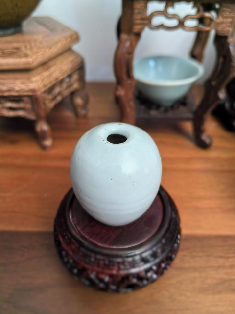 古玩陶瓷清雍正白釉蛋型水盂拍賣，當(dāng)前價格6500元