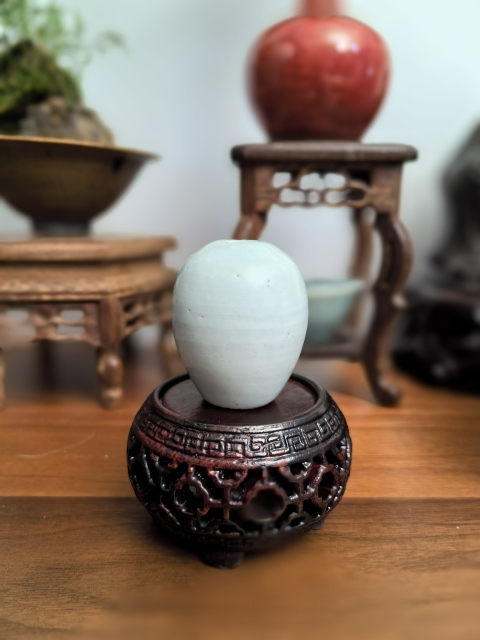 古玩陶瓷清雍正白釉蛋型水盂拍賣，當(dāng)前價格6500元