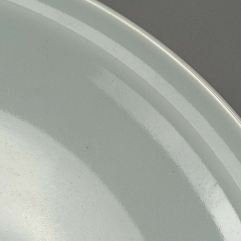 古玩陶瓷民國冬青釉30+大盤拍賣，當前價格2400元