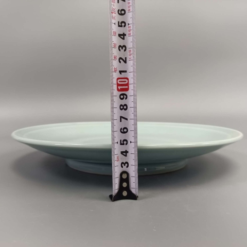 古玩陶瓷民國冬青釉30+大盤拍賣，當前價格2400元