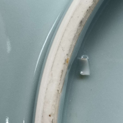 古玩陶瓷民國冬青釉30+大盤拍賣，當前價格2400元