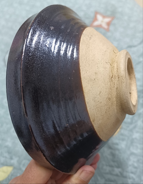 古玩陶瓷美品元代黑釉折沿大碗拍賣，當前價格800元