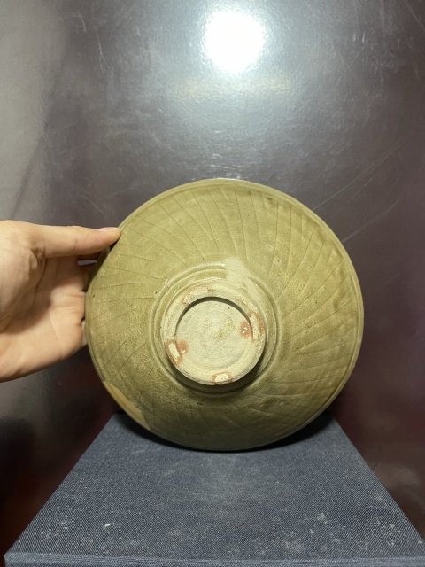 古玩陶瓷五代青釉劃花斗笠碗拍賣，當前價格6880元
