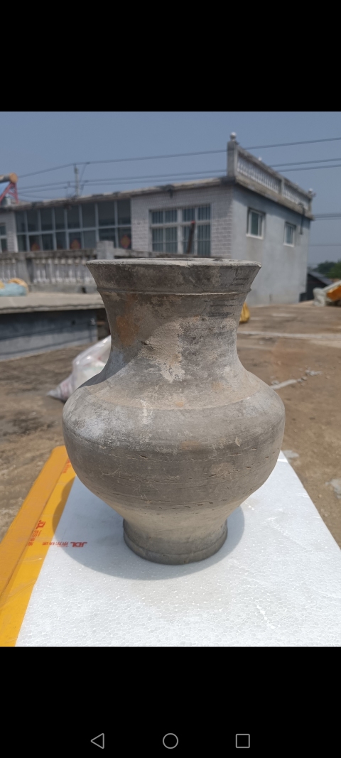 古玩陶瓷漢代~灰陶壺【館藏品】拍賣,當(dāng)前價(jià)格22元