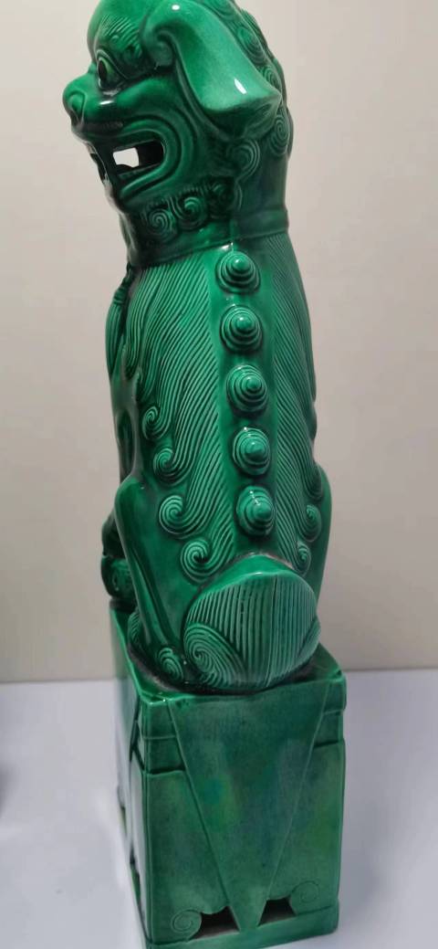 古玩陶瓷綠釉雕塑獅子座像拍賣,當前價格1600元