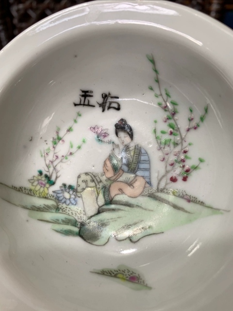 古玩陶瓷粉彩桃花美女詩(shī)文高足盤(pán)拍賣(mài),當(dāng)前價(jià)格480元