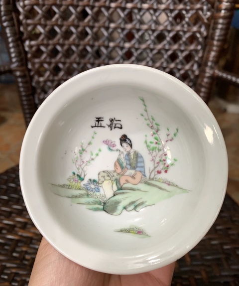 古玩陶瓷粉彩桃花美女詩(shī)文高足盤(pán)拍賣(mài),當(dāng)前價(jià)格480元