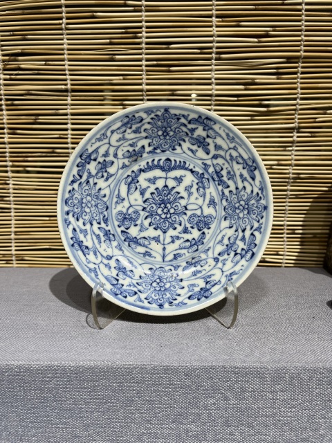 古玩陶瓷青花纏枝花卉紋盤拍賣,當前價格1800元