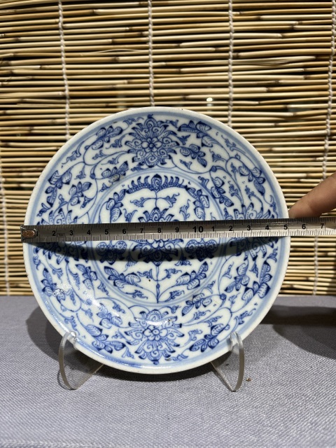 古玩陶瓷青花纏枝花卉紋盤拍賣,當前價格1800元