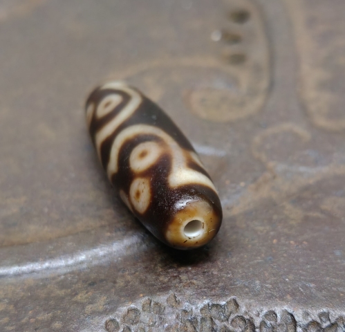 古玩玉器十一眼天珠拍賣，當前價格500元